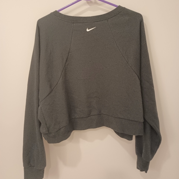 NWOT NIKE cropped sweatshirt - Picture 2 of 4